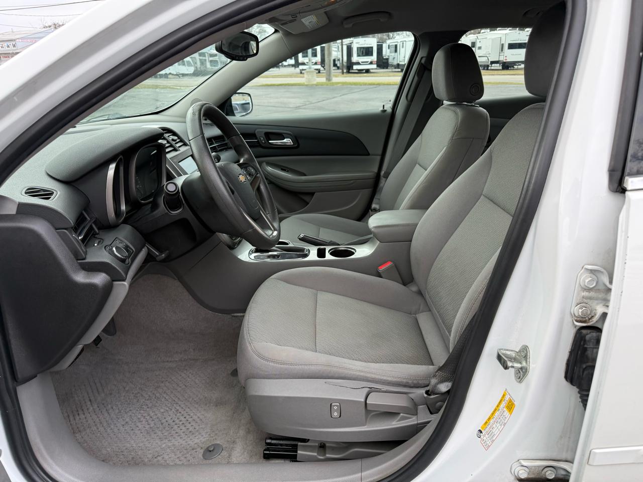 Chevrolet Malibu 4dr Sdn LS w/1LS 2015