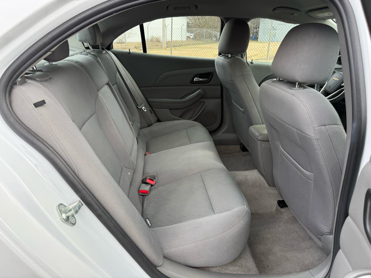 Chevrolet Malibu 4dr Sdn LS w/1LS 2015