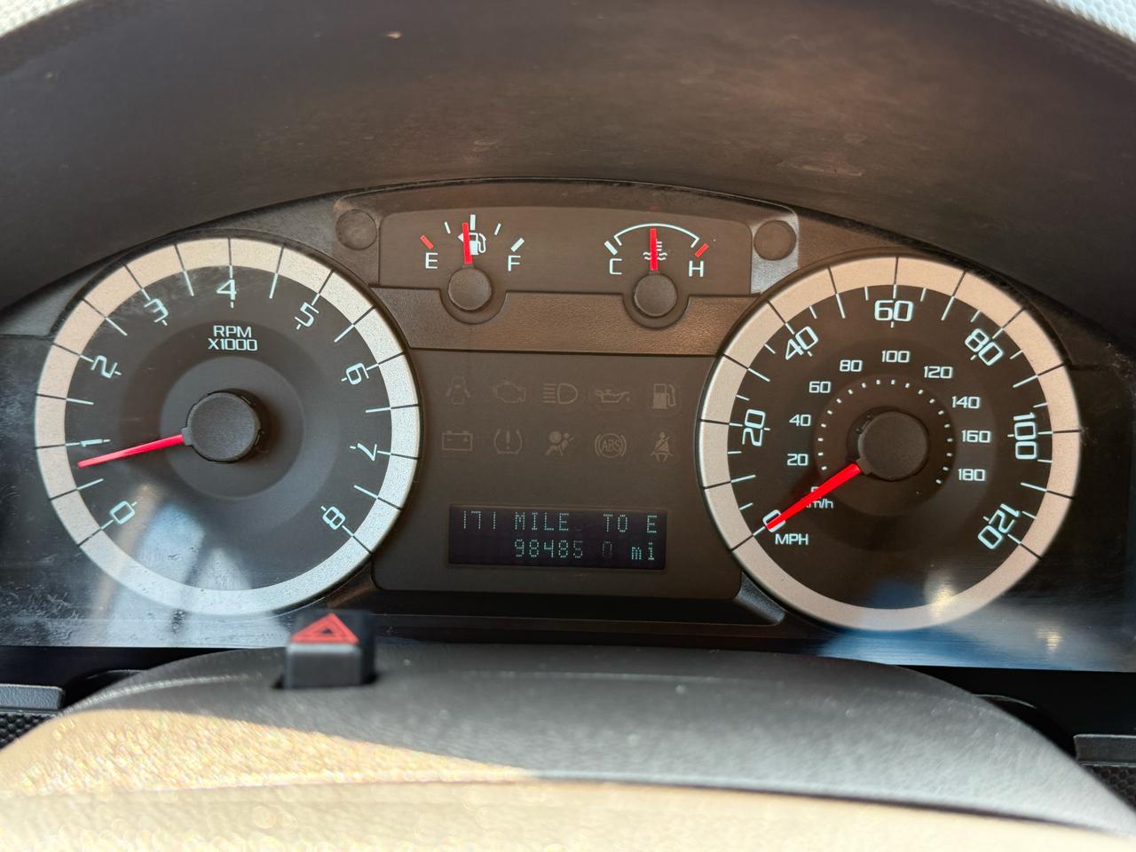 Ford Escape FWD 4dr XLT 2011