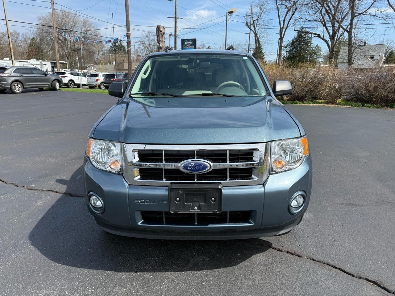 Ford Escape FWD 4dr XLT 2011