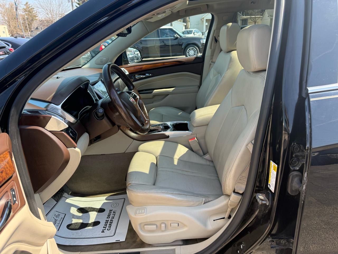 Cadillac SRX FWD 4dr Luxury Collection 2016