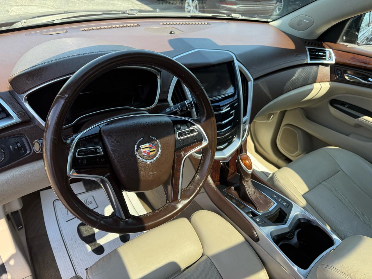 Cadillac SRX FWD 4dr Luxury Collection 2016