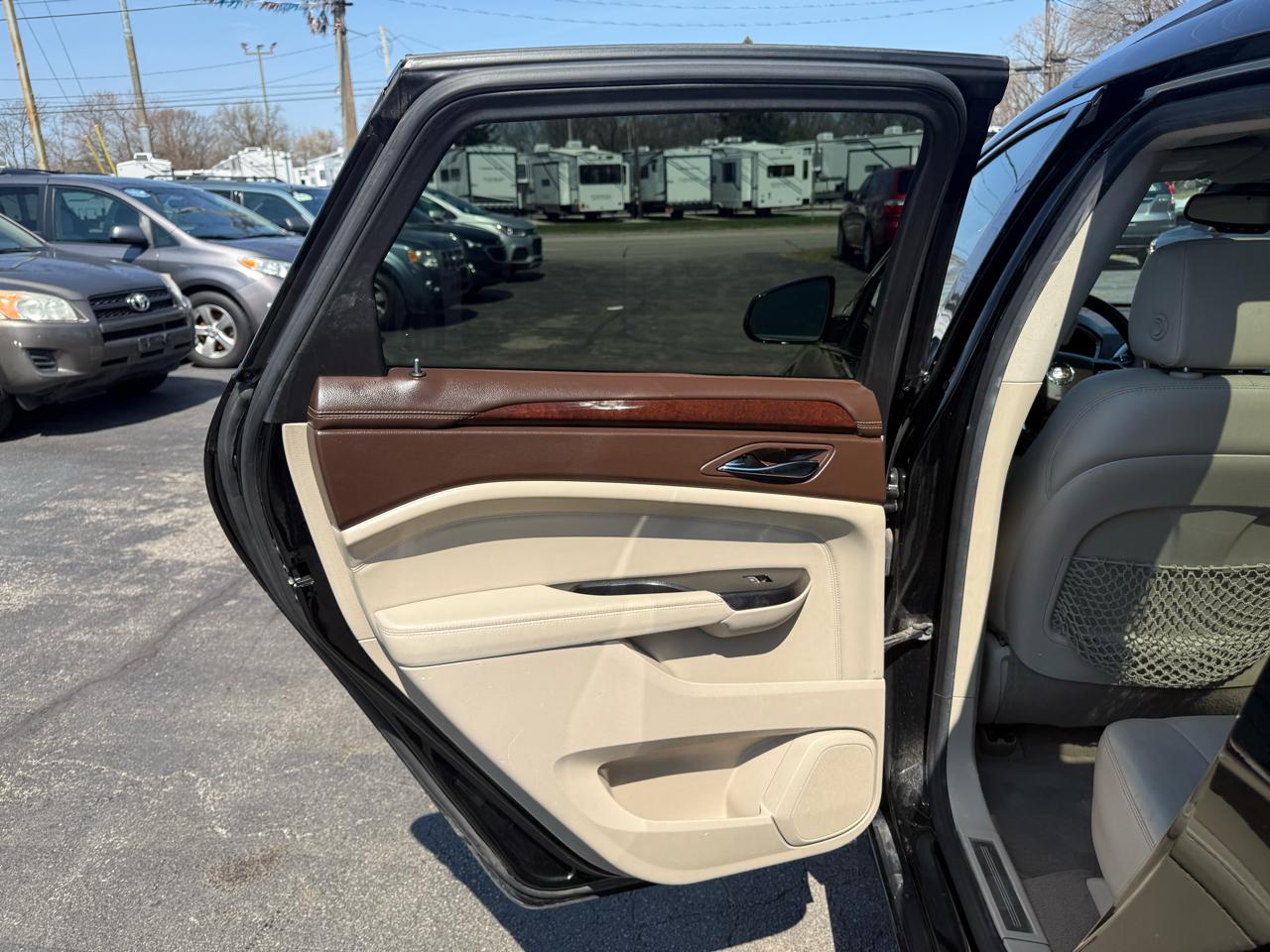 Cadillac SRX FWD 4dr Luxury Collection 2016