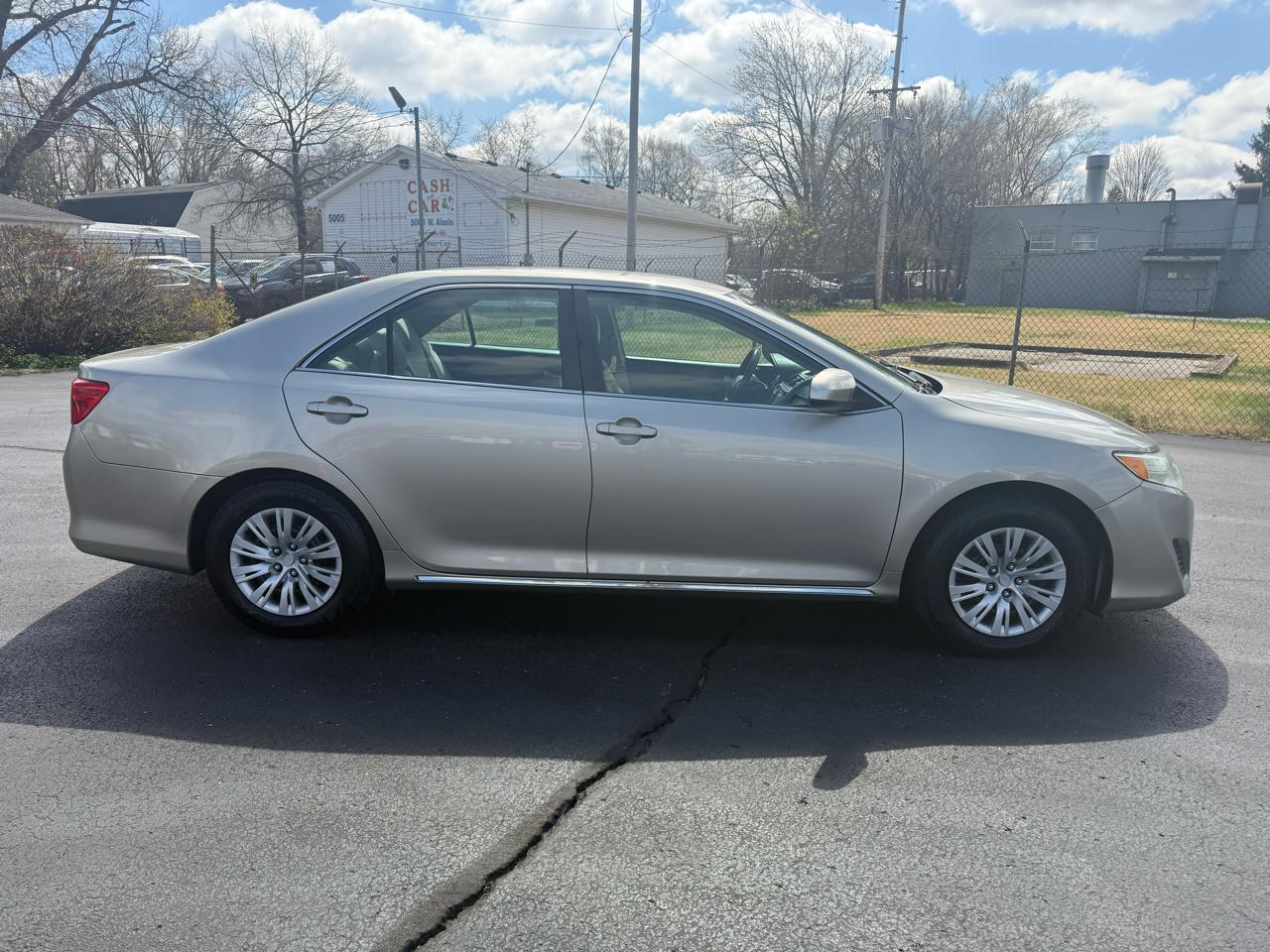 Toyota Camry  2014