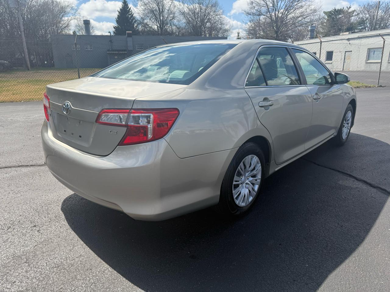 Toyota Camry  2014