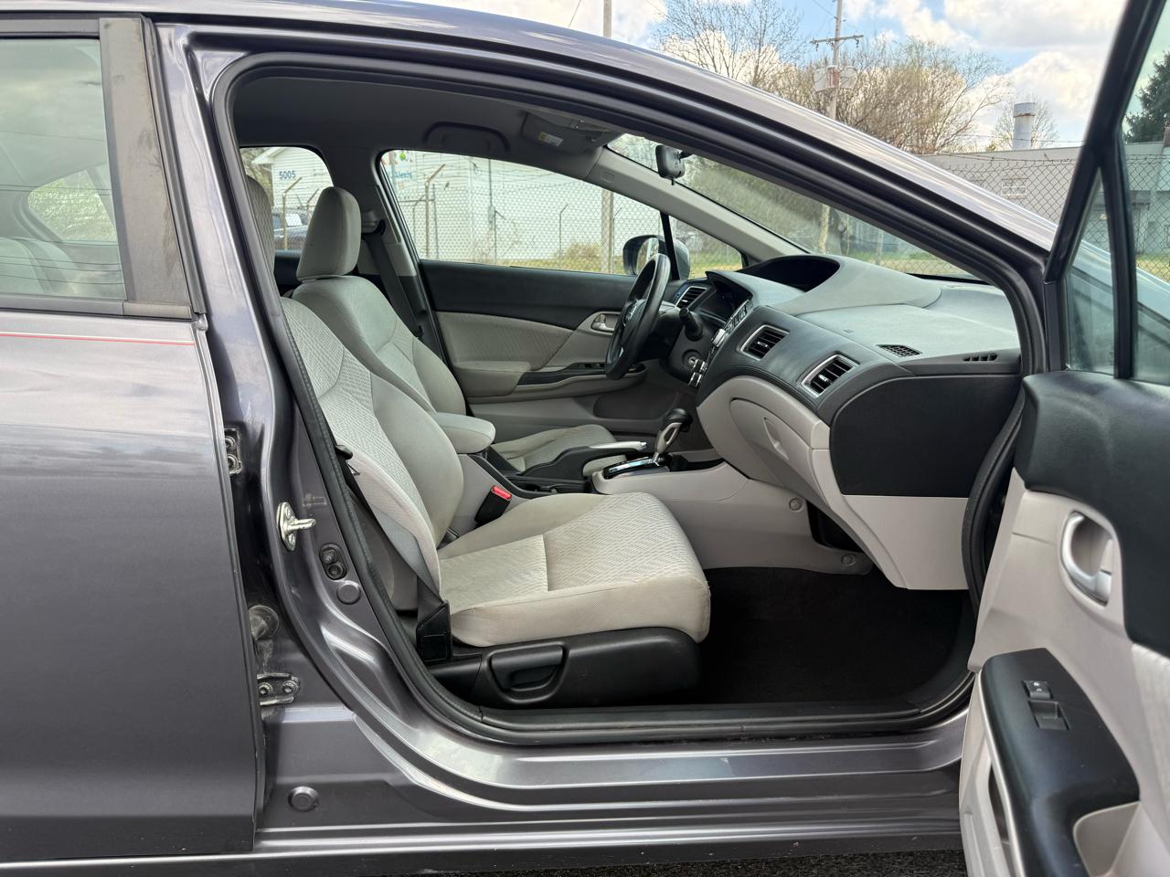 Honda Civic Sedan 4dr CVT LX 2015