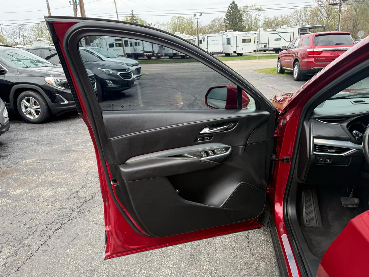 Cadillac XT4 AWD 4dr Premium Luxury 2019