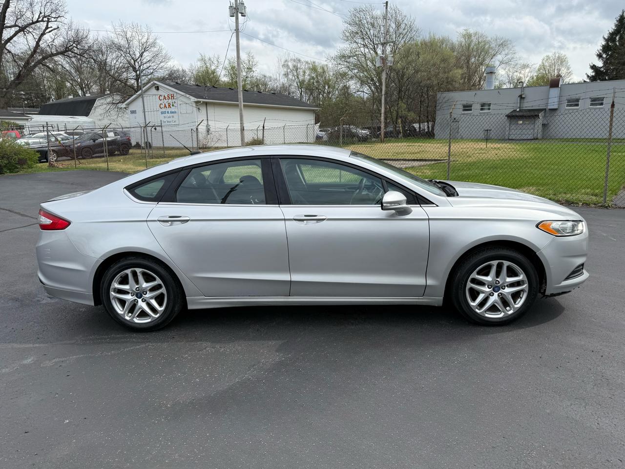 Ford Fusion 4dr Sdn SE FWD 2013