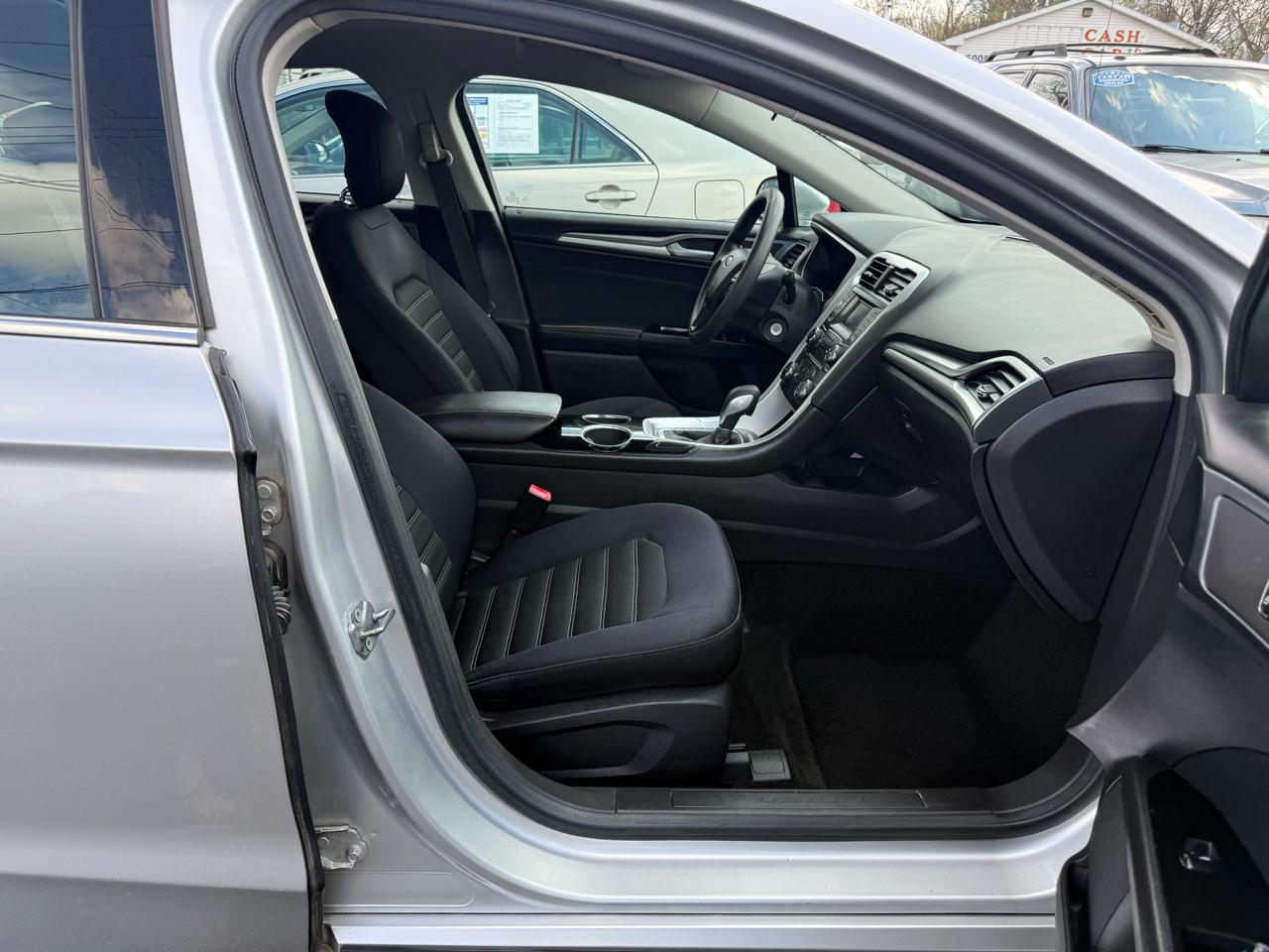 Ford Fusion 4dr Sdn SE FWD 2013