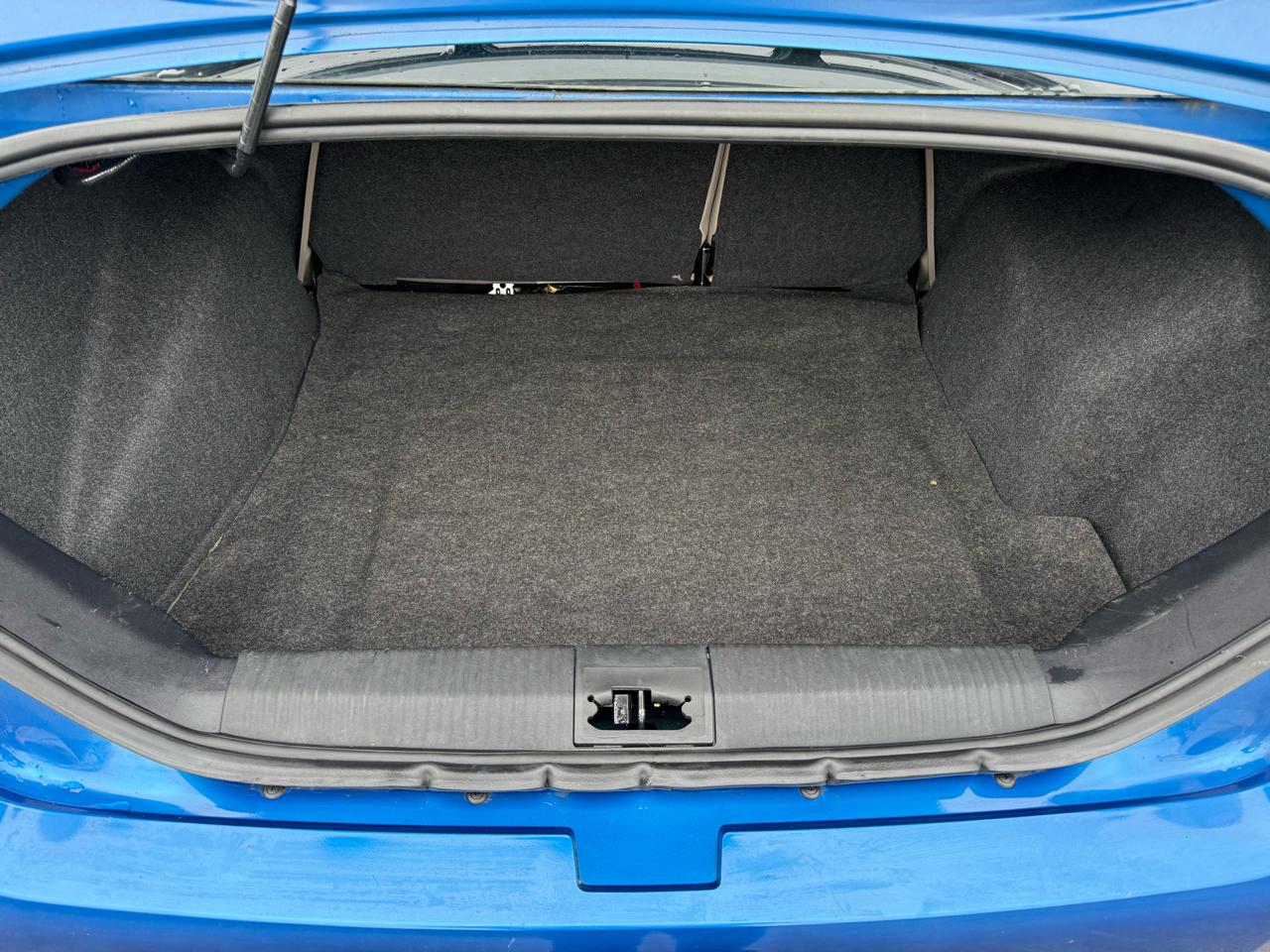 Ford Focus 4dr Sdn SE 2010