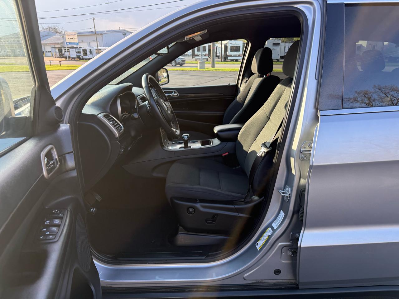 Jeep Grand Cherokee 4WD 4dr Laredo 2014