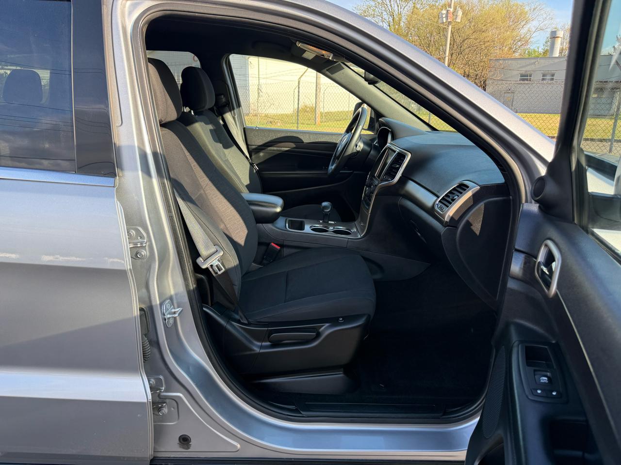 Jeep Grand Cherokee 4WD 4dr Laredo 2014