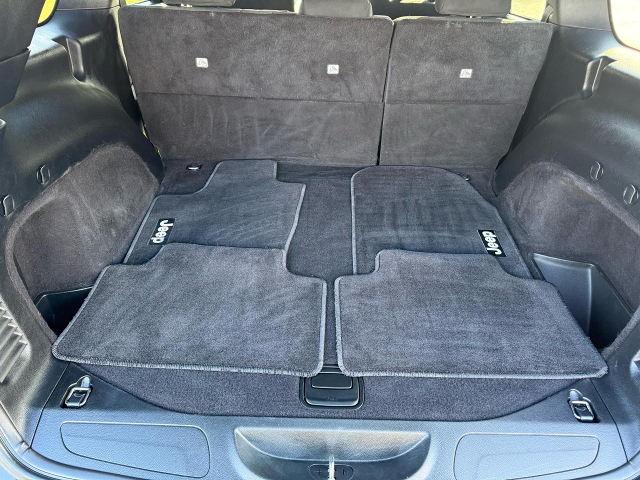 Jeep Grand Cherokee 4WD 4dr Laredo 2014