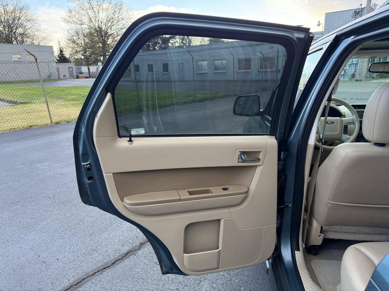 Ford Escape FWD 4dr Limited 2012