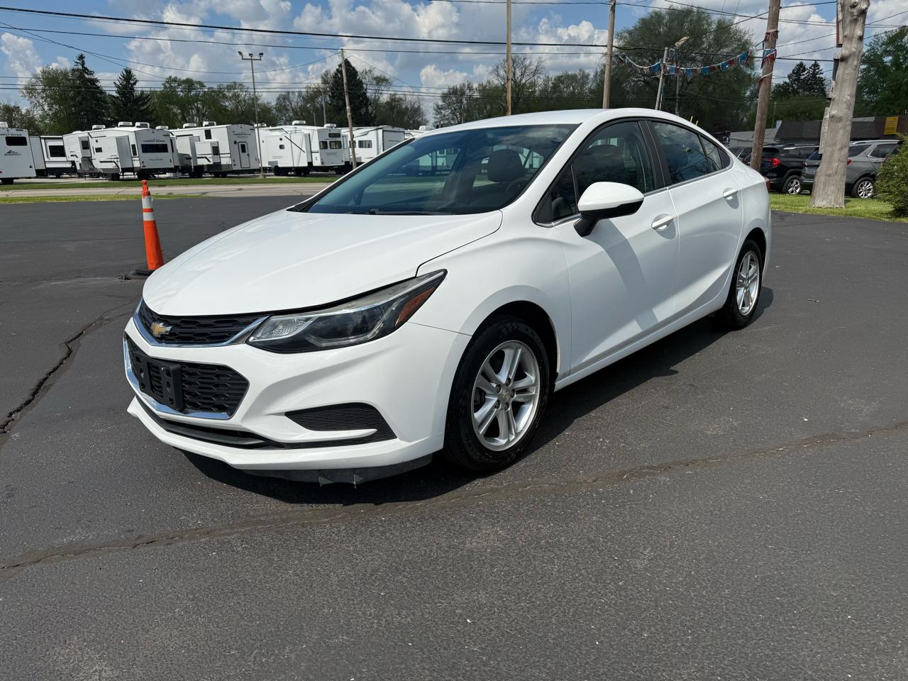Chevrolet Cruze 4dr Sdn 1.4L LT w/1SD 2017