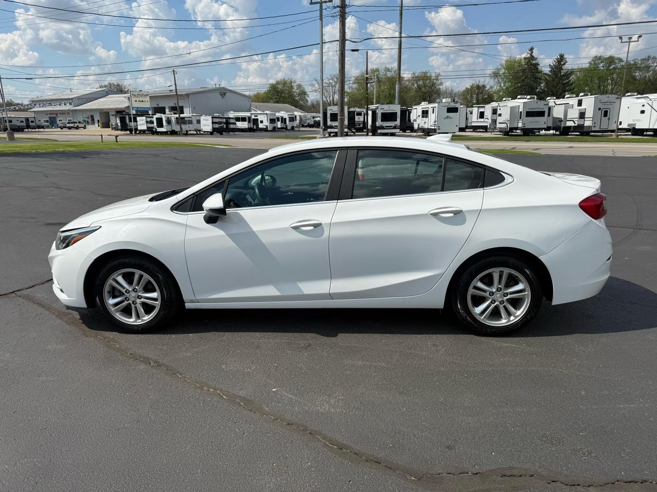 Chevrolet Cruze 4dr Sdn 1.4L LT w/1SD 2017