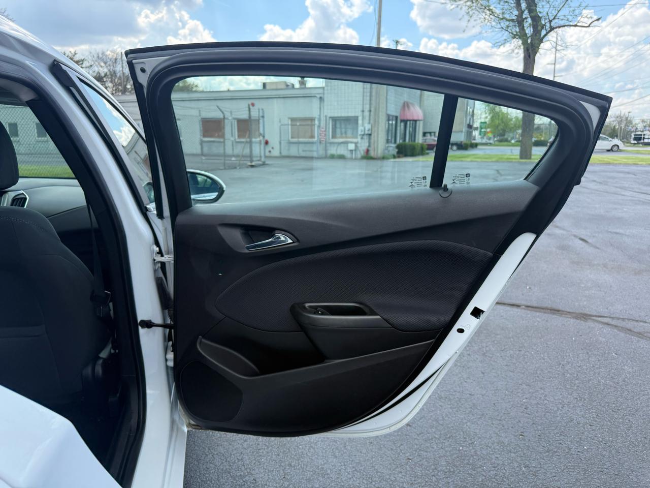 Chevrolet Cruze 4dr Sdn 1.4L LT w/1SD 2017