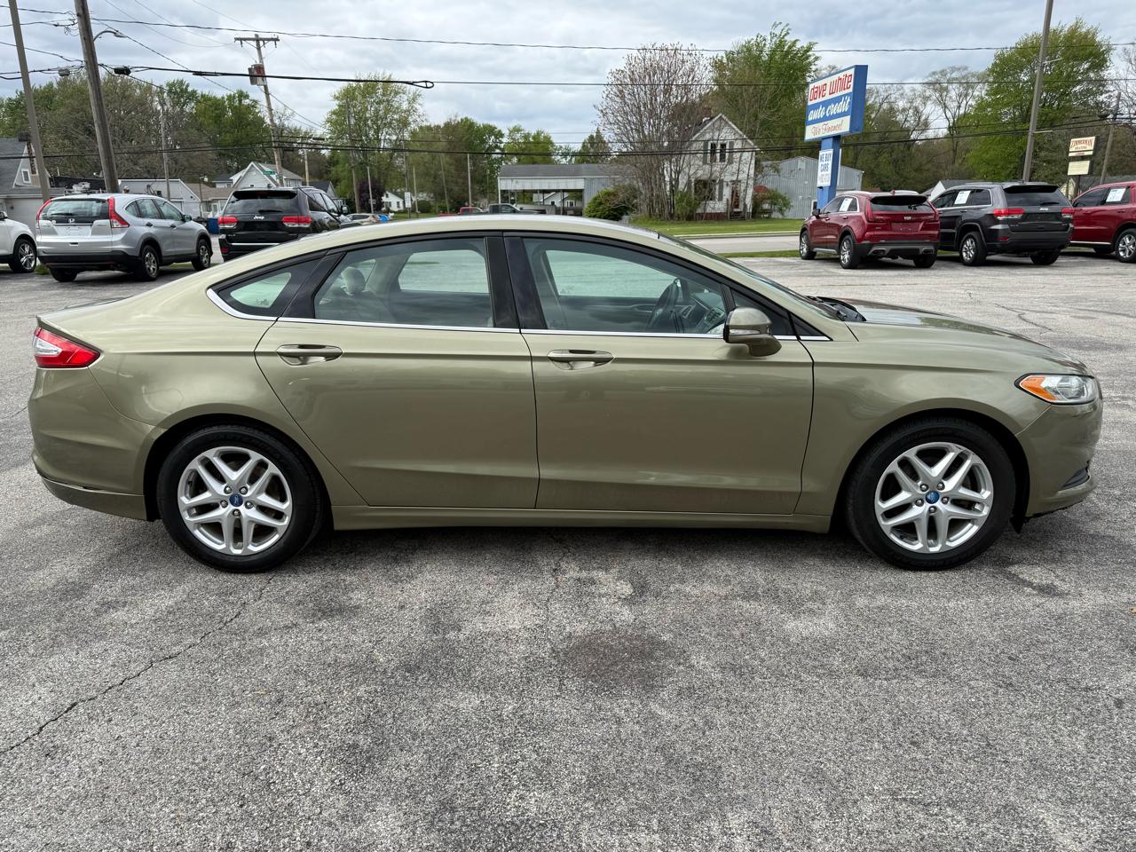Ford Fusion 4dr Sdn SE FWD 2013