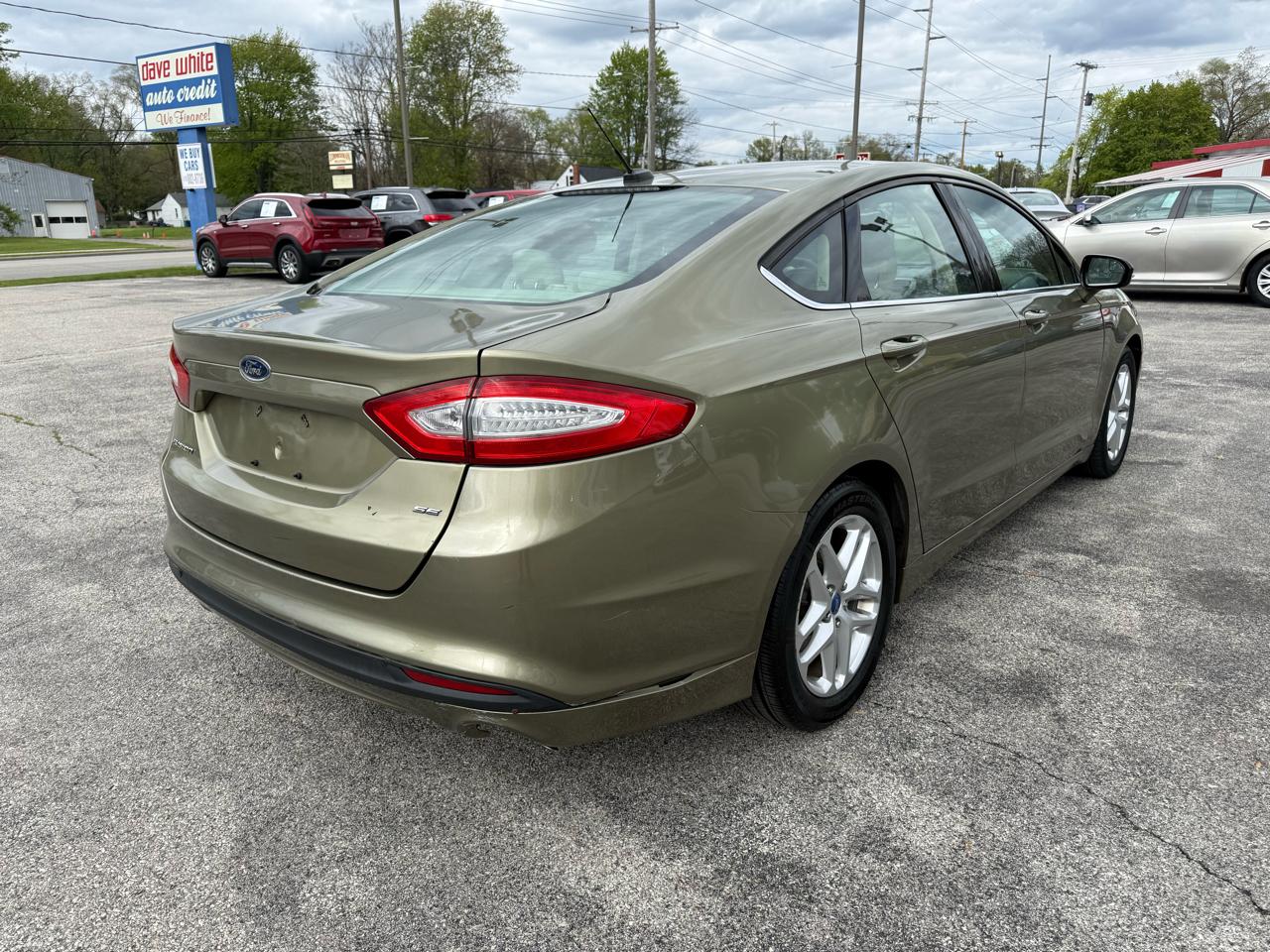 Ford Fusion 4dr Sdn SE FWD 2013