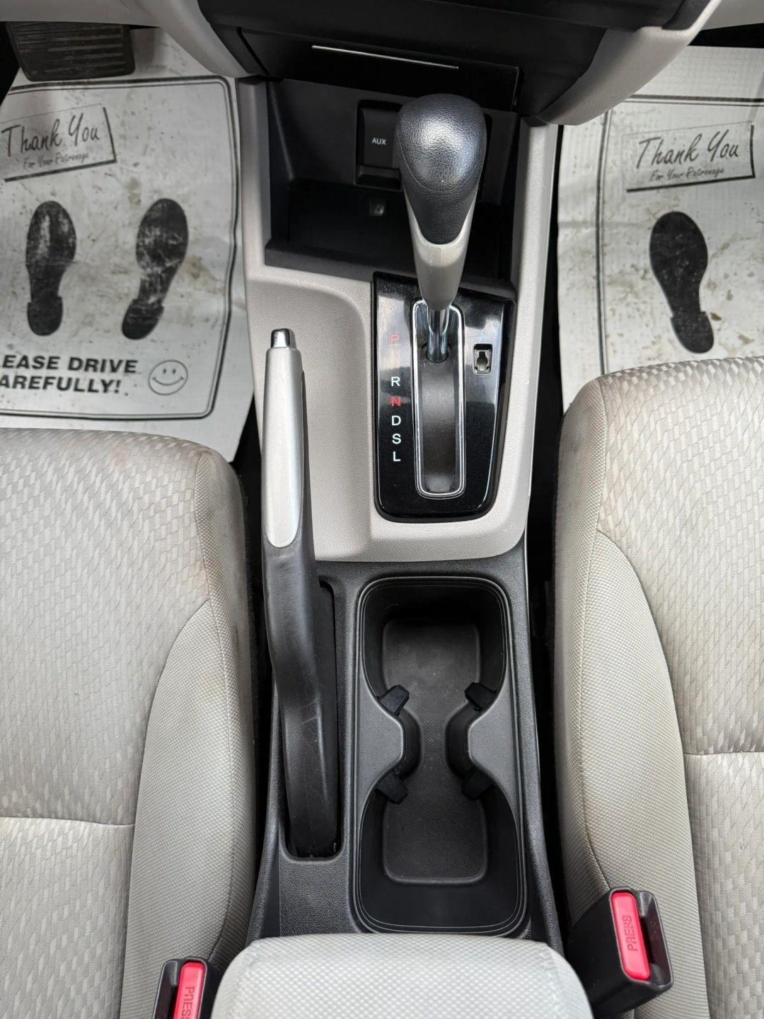 Honda Civic LX Sedan CVT 2015