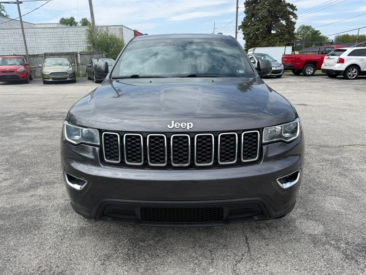 Jeep Grand Cherokee Laredo 4WD 2019