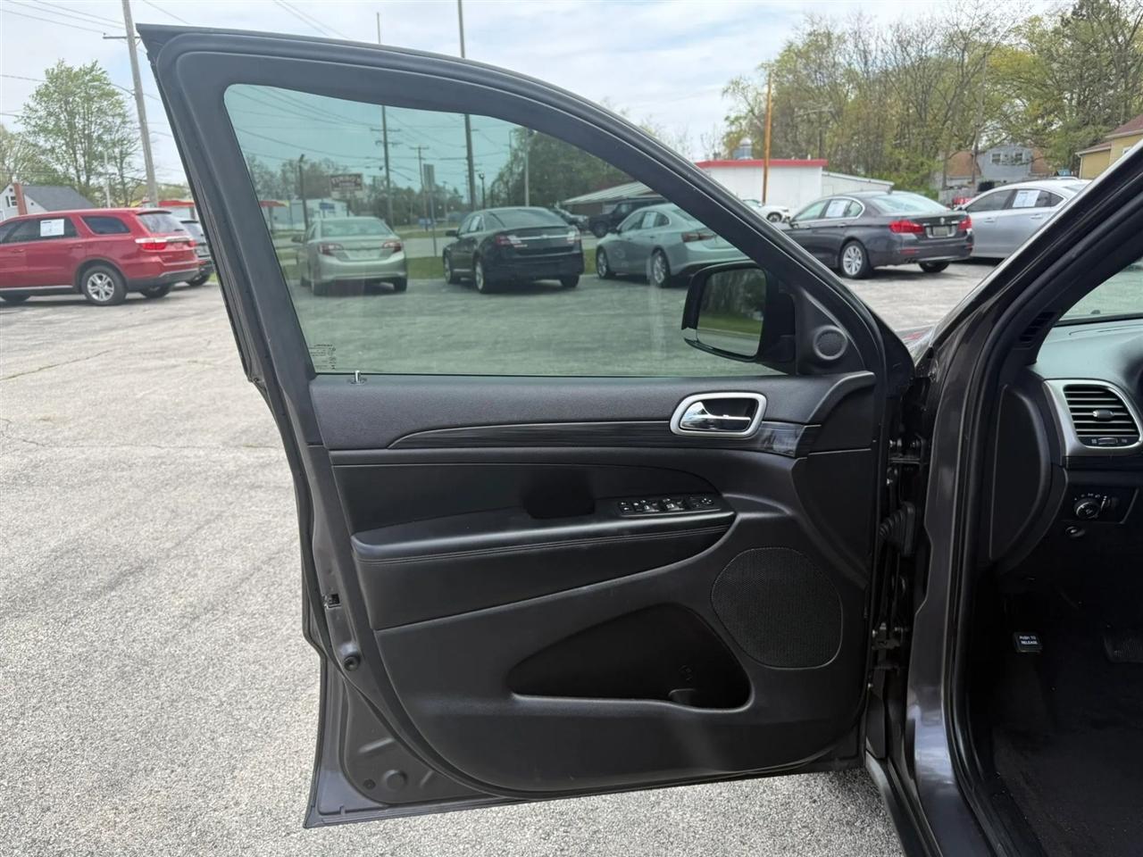 Jeep Grand Cherokee Laredo 4WD 2019