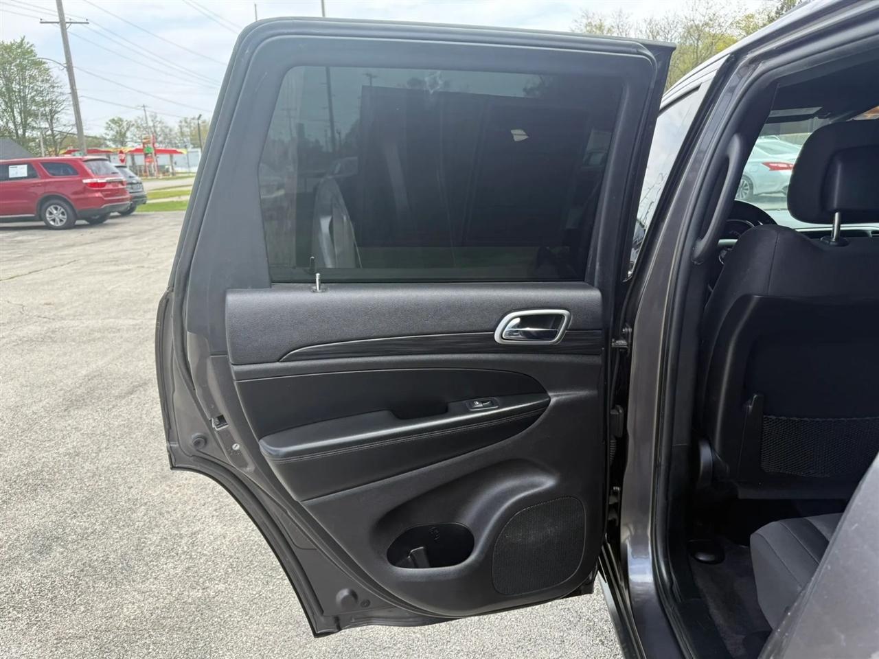 Jeep Grand Cherokee Laredo 4WD 2019