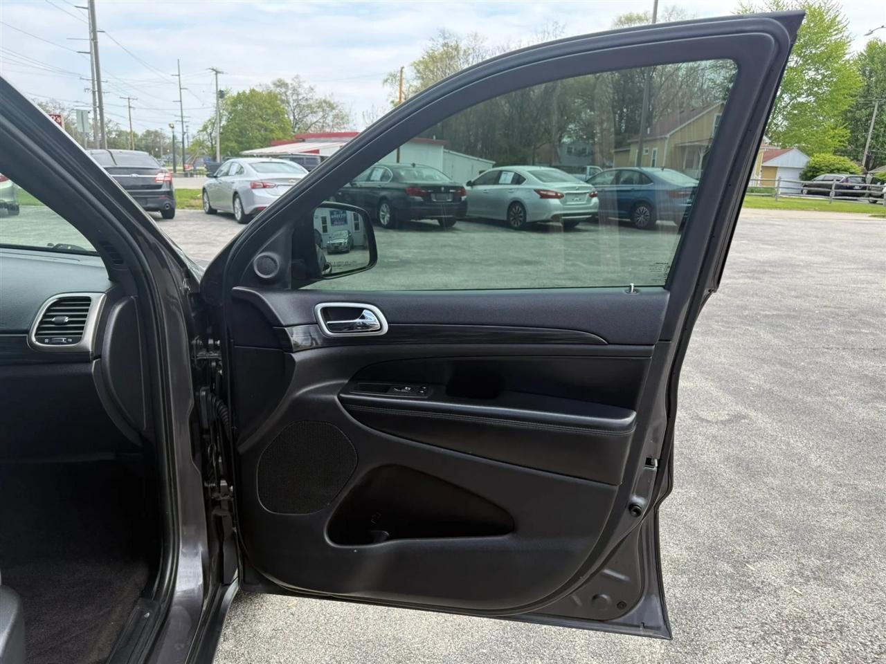 Jeep Grand Cherokee Laredo 4WD 2019