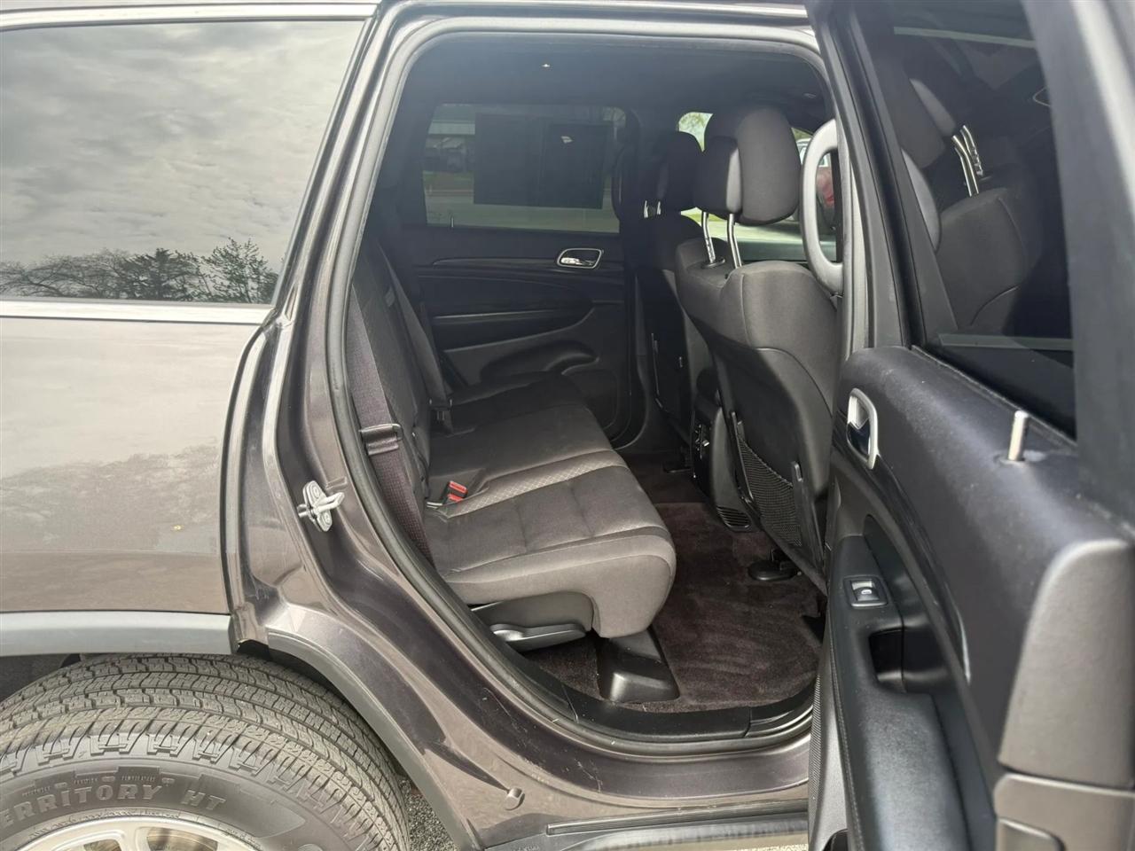 Jeep Grand Cherokee Laredo 4WD 2019