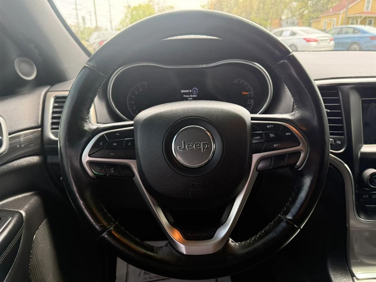 Jeep Grand Cherokee Laredo 4WD 2019