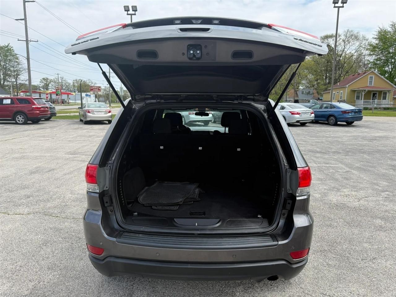 Jeep Grand Cherokee Laredo 4WD 2019