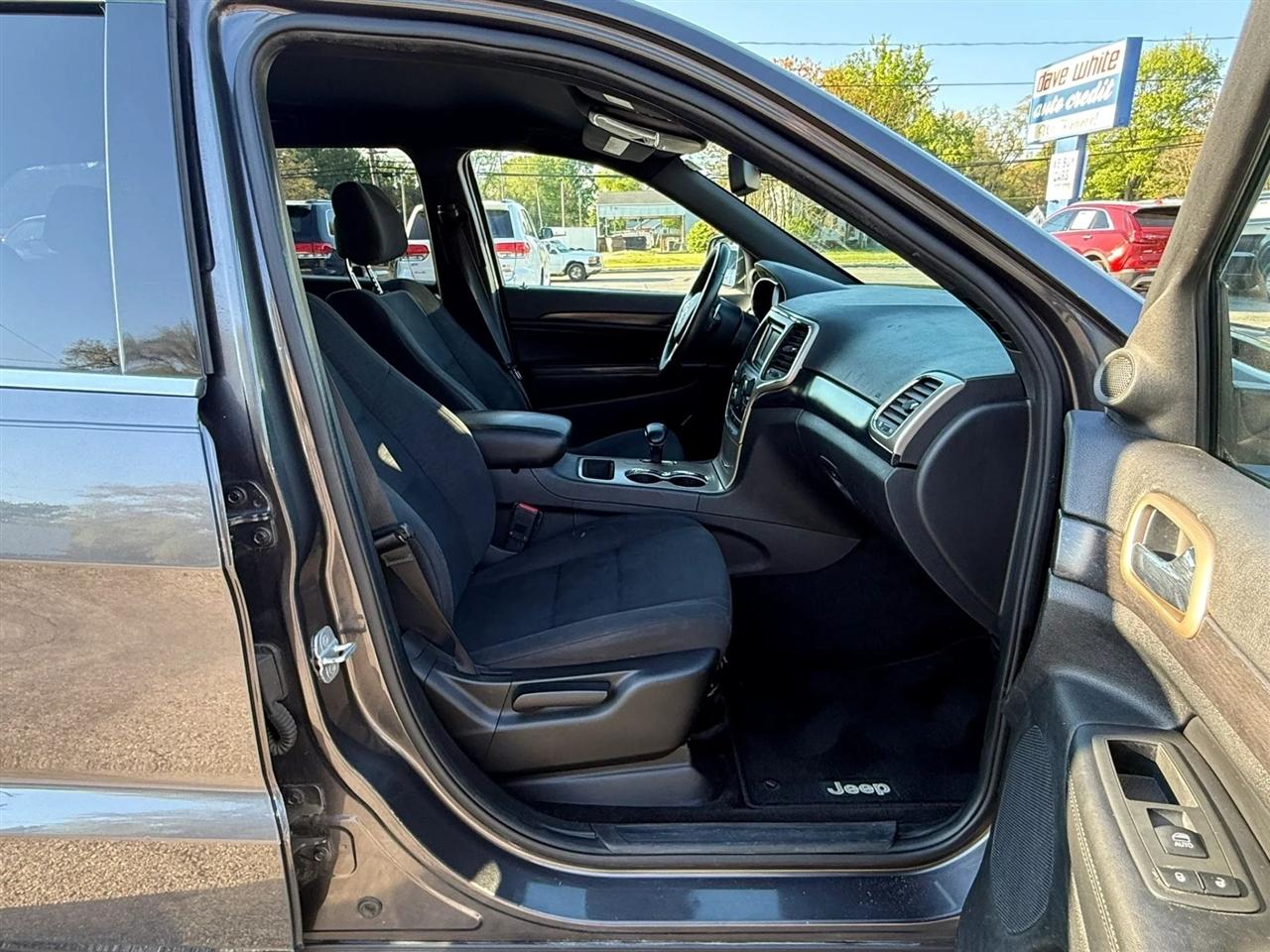 Jeep Grand Cherokee Laredo 4WD 2014