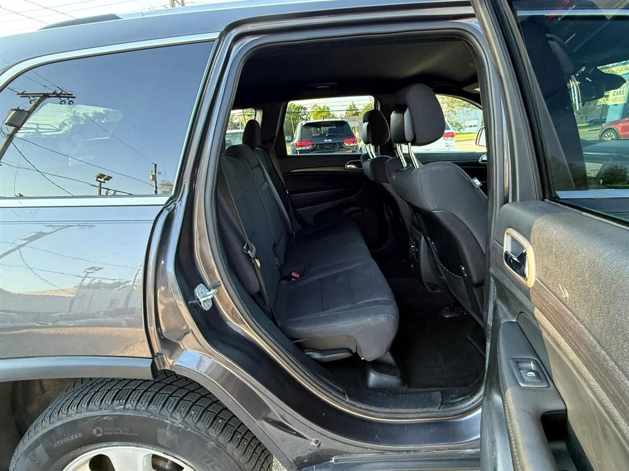 Jeep Grand Cherokee Laredo 4WD 2014