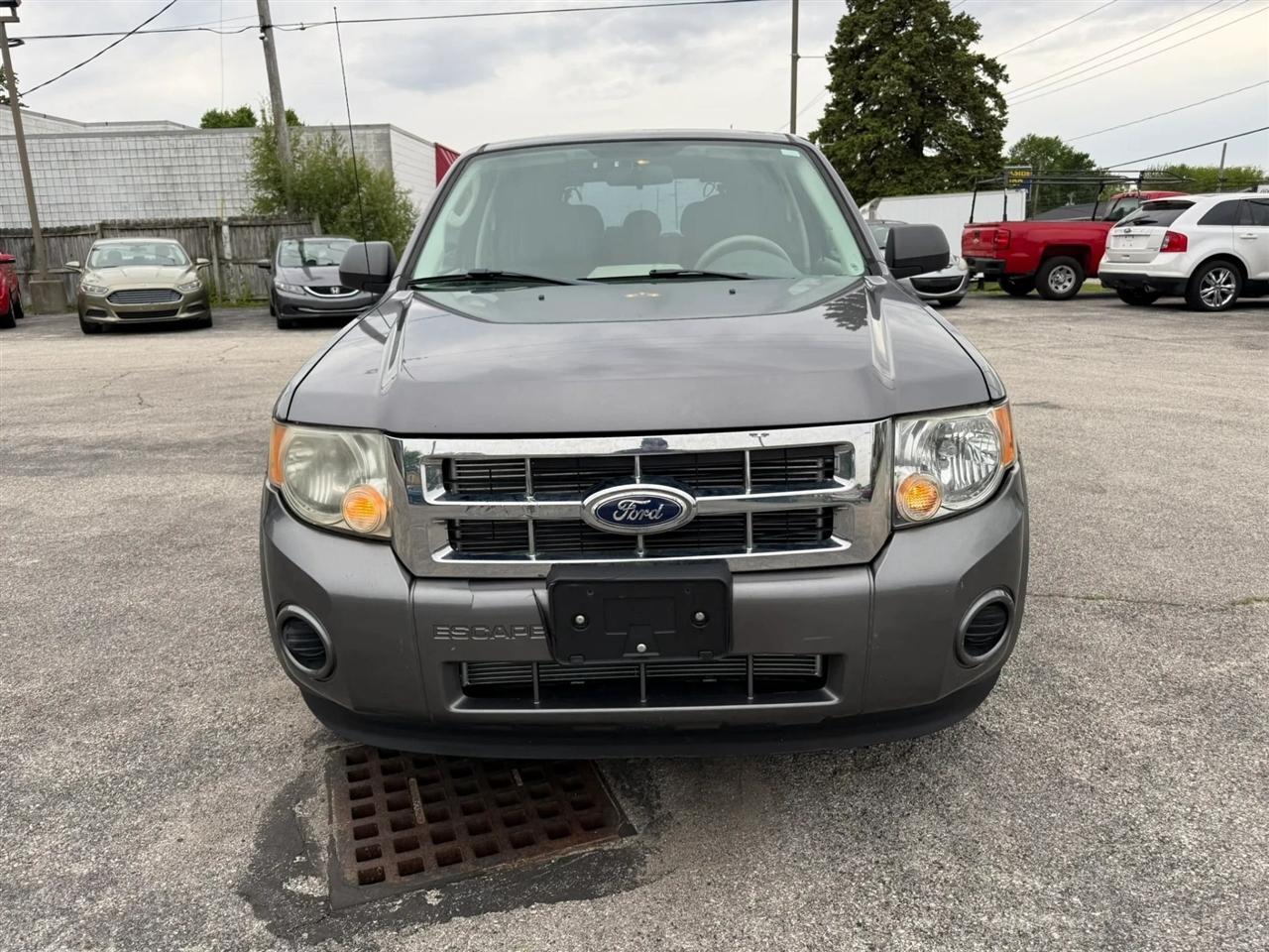 Ford Escape XLS FWD 2010