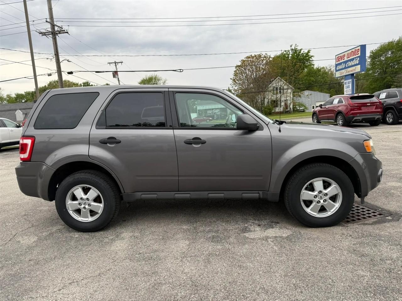 Ford Escape XLS FWD 2010
