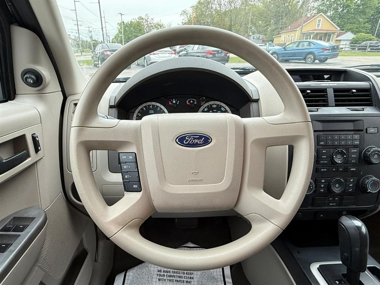 Ford Escape XLS FWD 2010