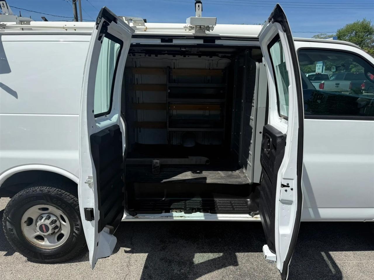 GMC Savana G2500 Cargo 2014
