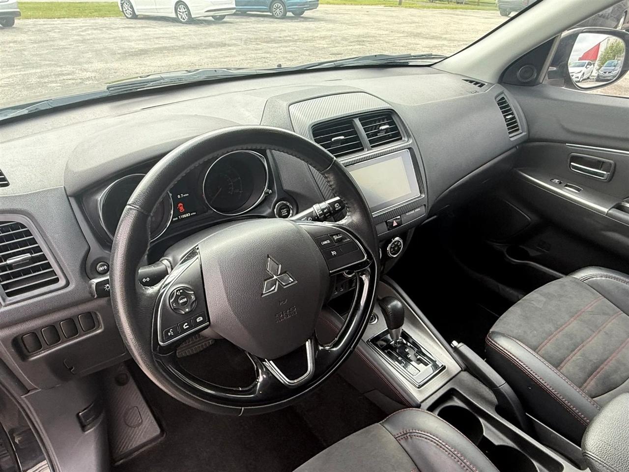 Mitsubishi Outlander Sport 2.4 SE 4WD CVT 2018