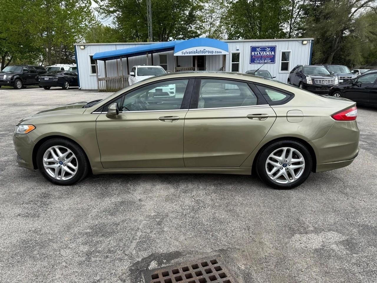 Ford Fusion SE 2013
