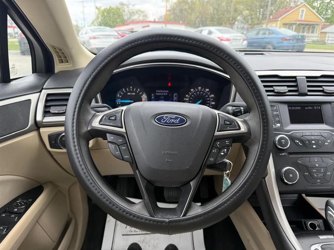 Ford Fusion SE 2013