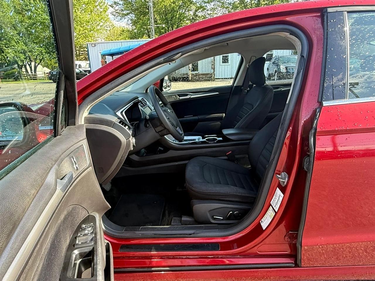 Ford Fusion SE 2014