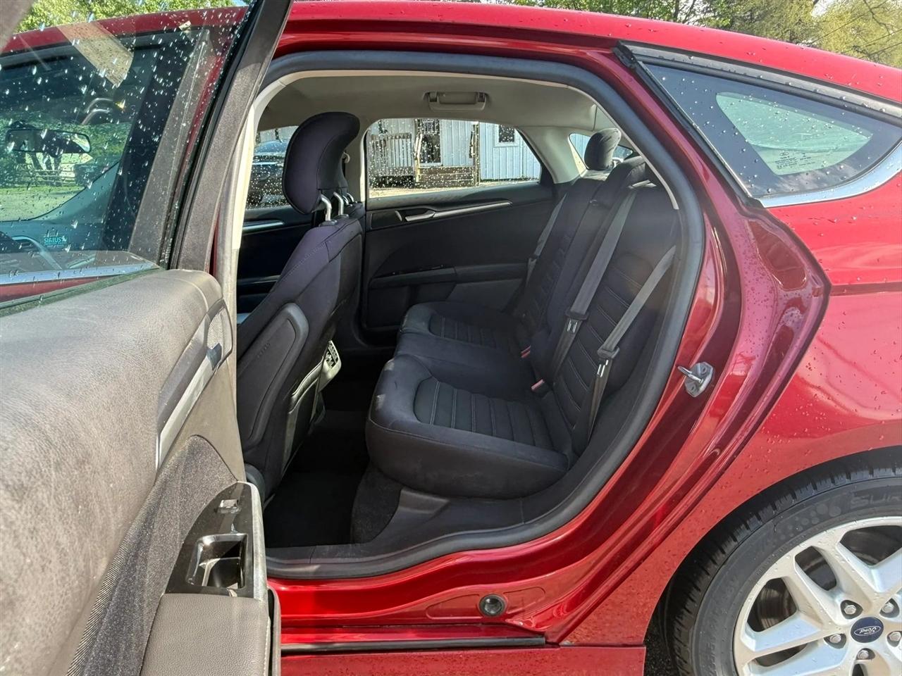 Ford Fusion SE 2014