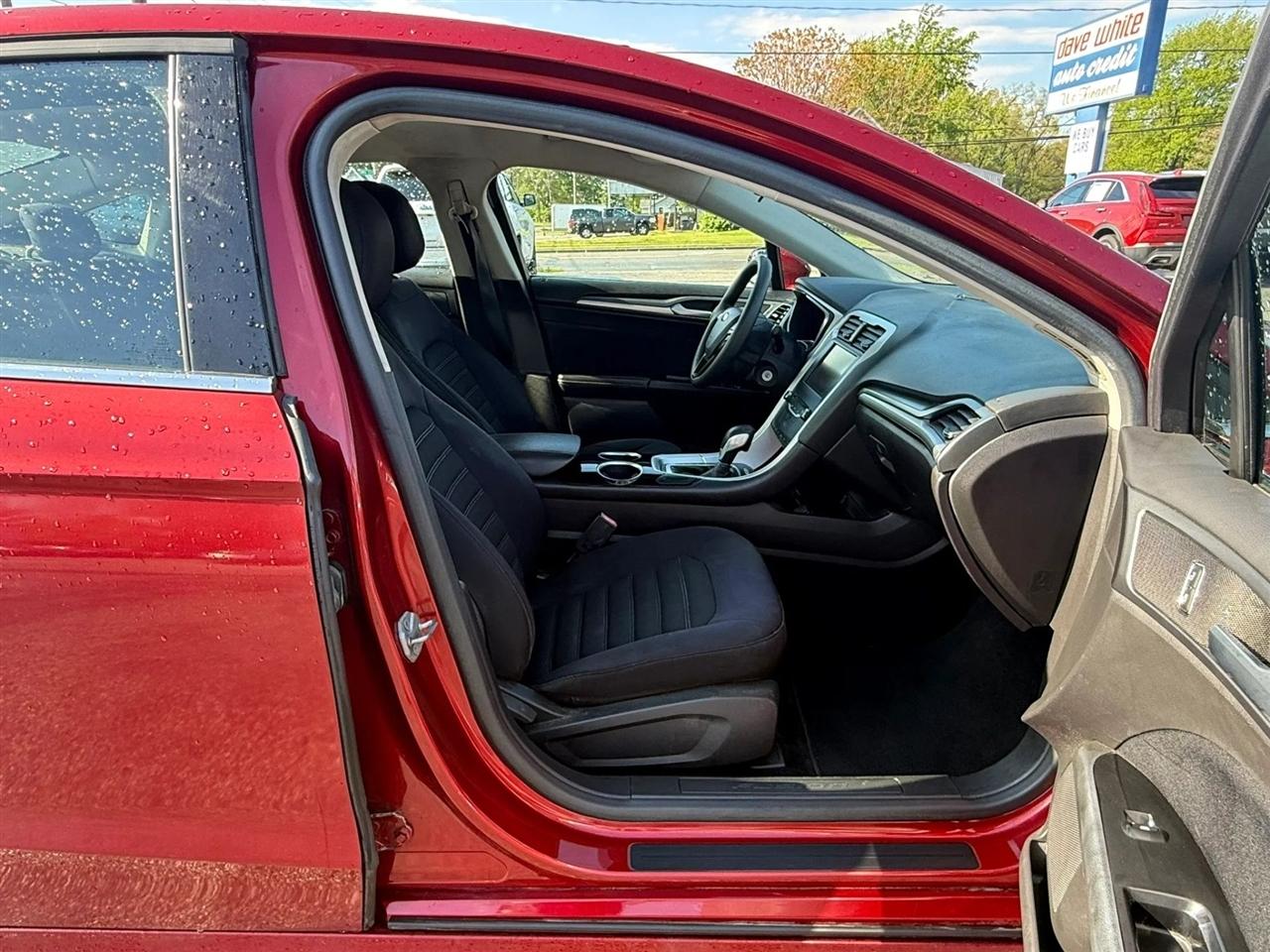 Ford Fusion SE 2014