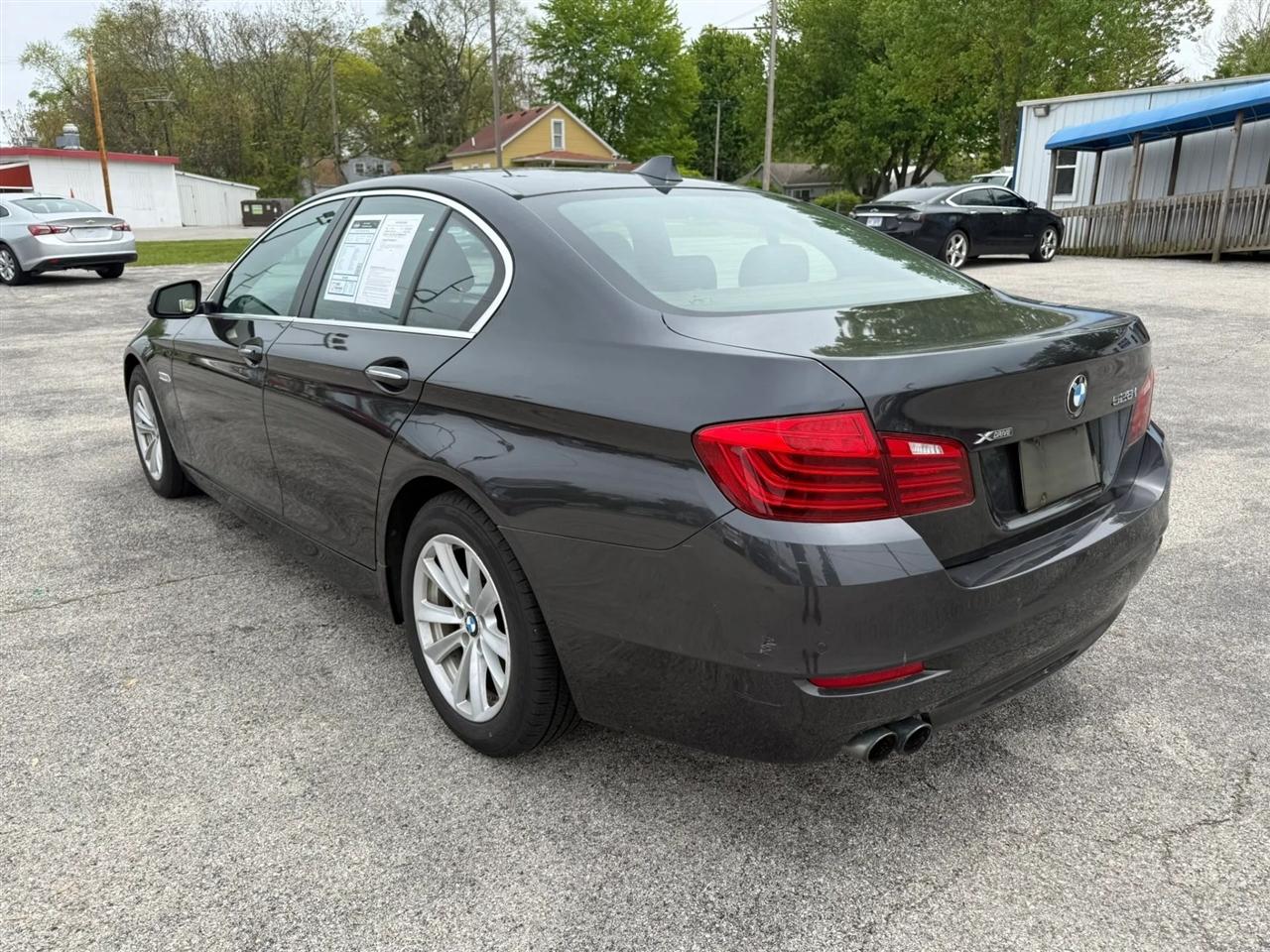 BMW 5-Series 528i xDrive 2016
