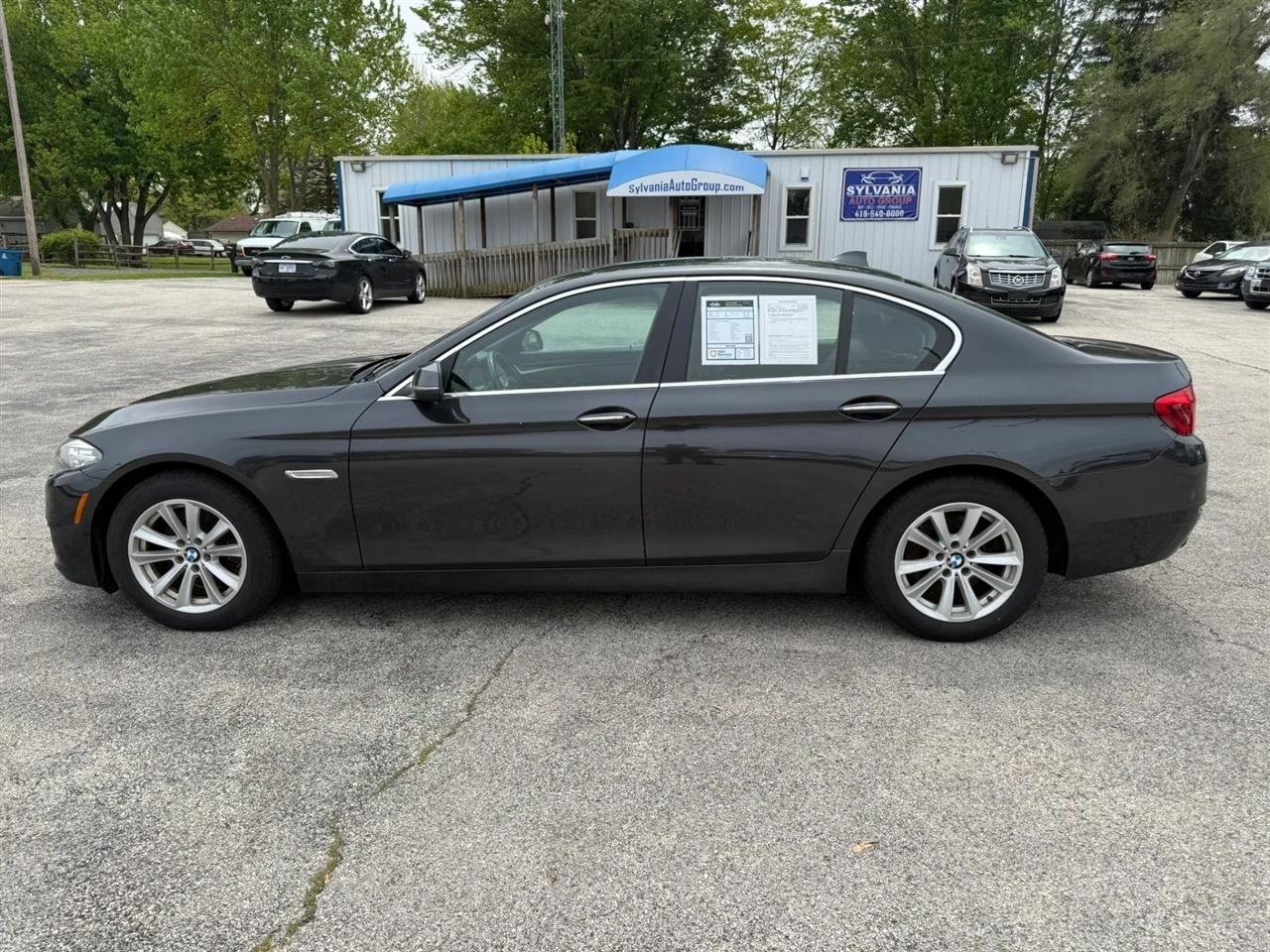 BMW 5-Series 528i xDrive 2016