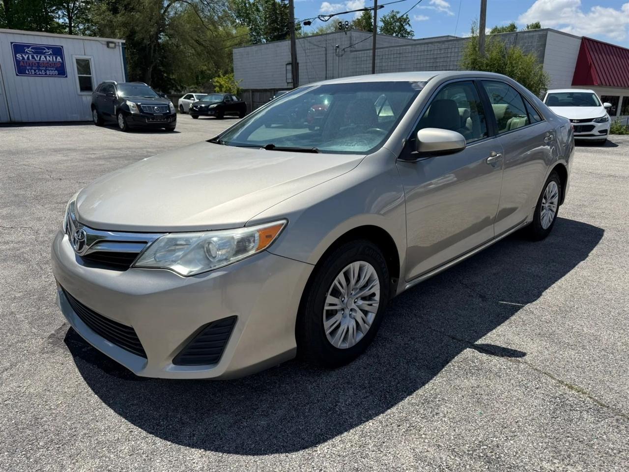 2014 Toyota Camry LE