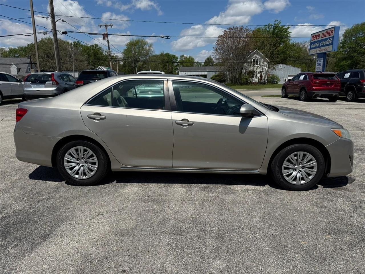 Toyota Camry LE 2014