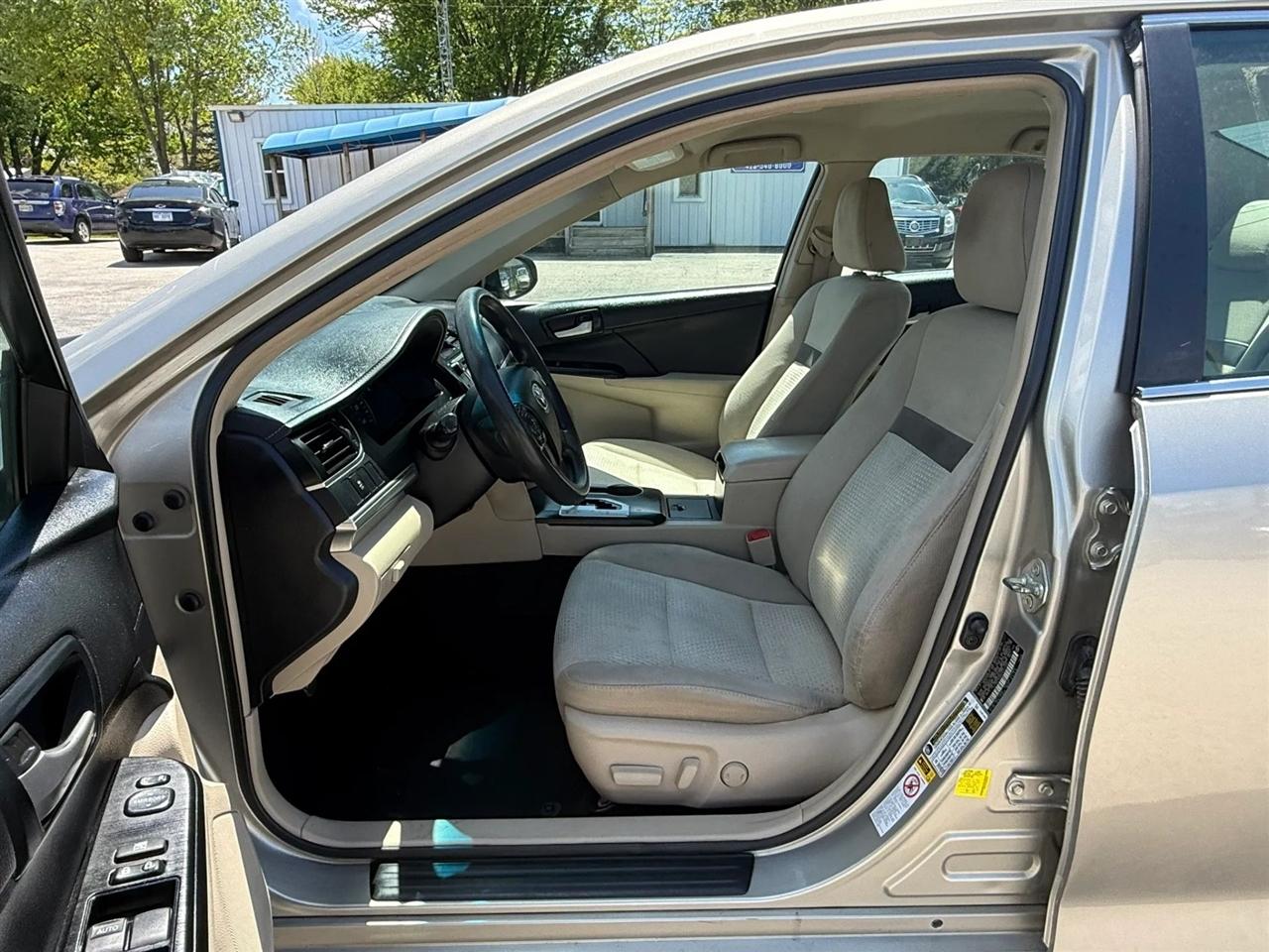 Toyota Camry LE 2014