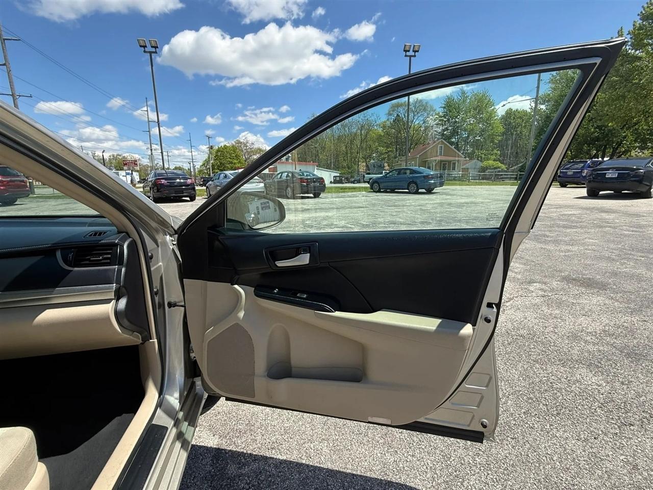 Toyota Camry LE 2014