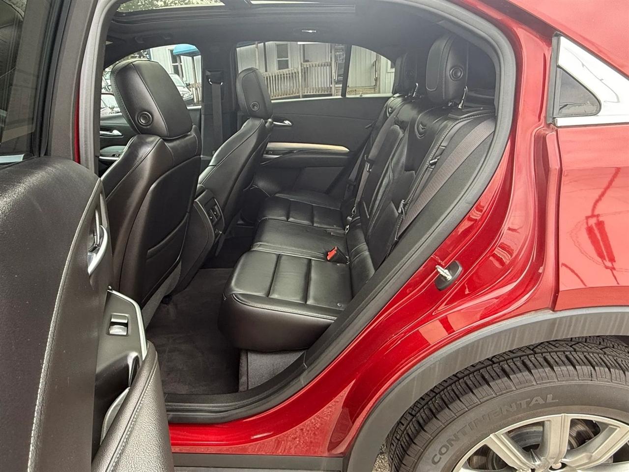 Cadillac XT4 Premium Luxury AWD 2019